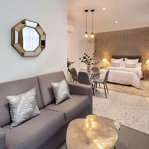https://wanderlust-malaga-apartamentos-2.es-andalucia.com